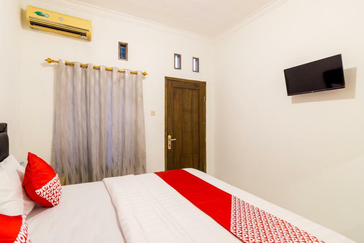 Hotel Oyo 857 Pakuncen Malioboro Syariah à Yogyakarta Extérieur photo