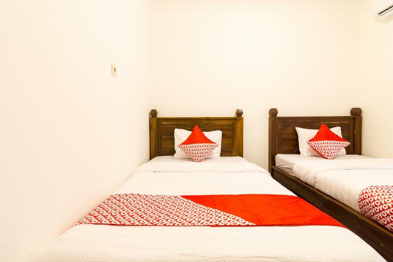 Hotel Oyo 857 Pakuncen Malioboro Syariah à Yogyakarta Extérieur photo